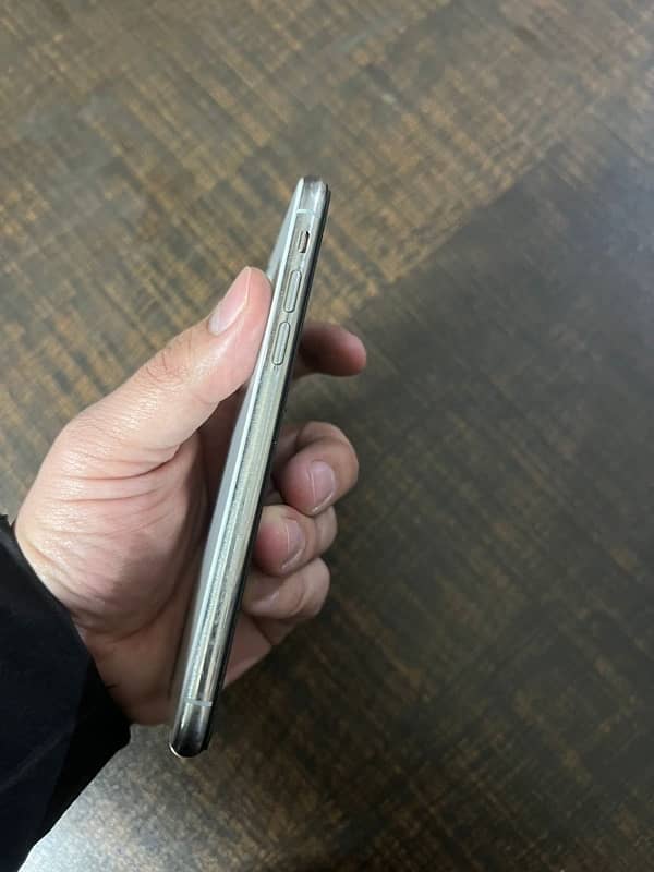 iPhone X in excellent condition panel changed and battery 10/10 workng 0