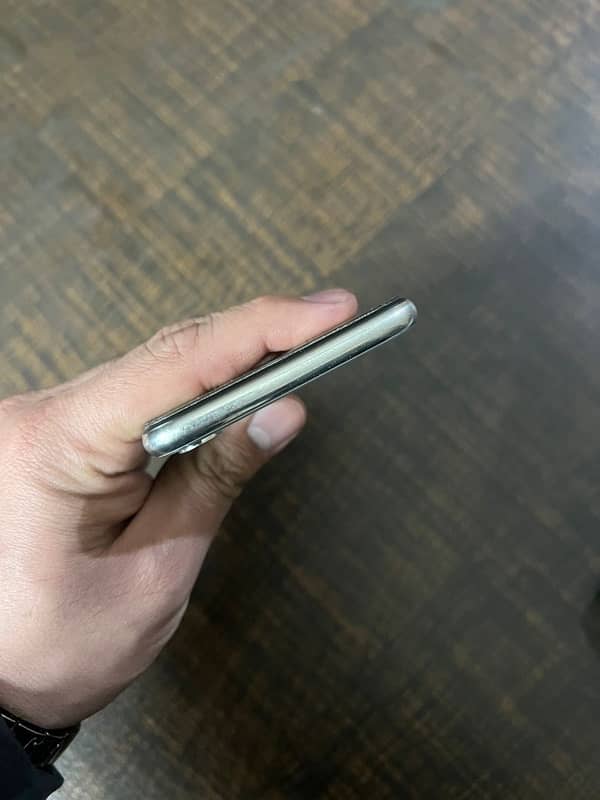 iPhone X in excellent condition panel changed and battery 10/10 workng 2