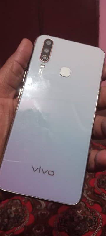 vivo Y17 with box and charger 2