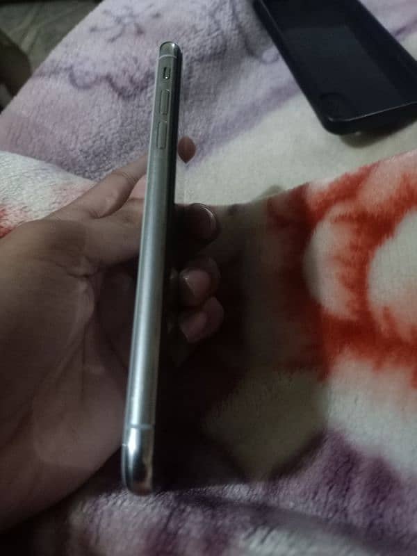 iPhone x 64gb for sale 1