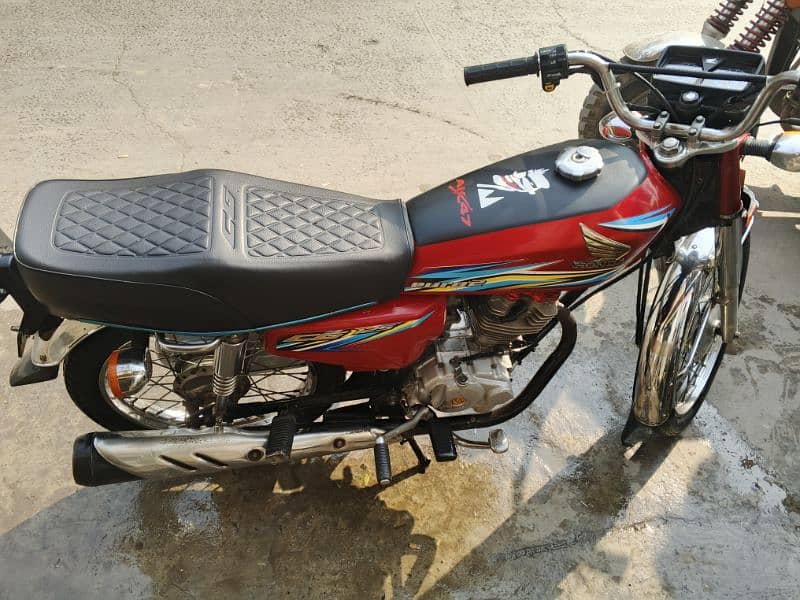 Red Honda 2018 0