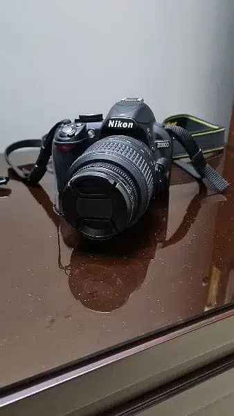 Nikon D3100 Excellent condition With Genuine Lens & Charger 5