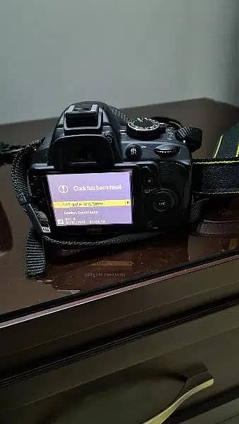 Nikon D3100 Excellent condition With Genuine Lens & Charger 6