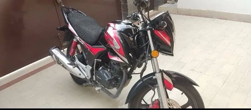 Honda CB150f 3