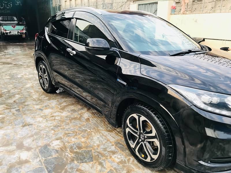 Honda Vezel 2015 3