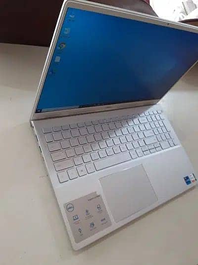 Dell Laptop Core i7 10th Gen ` apple i5 10/10 i3 excellent work 0