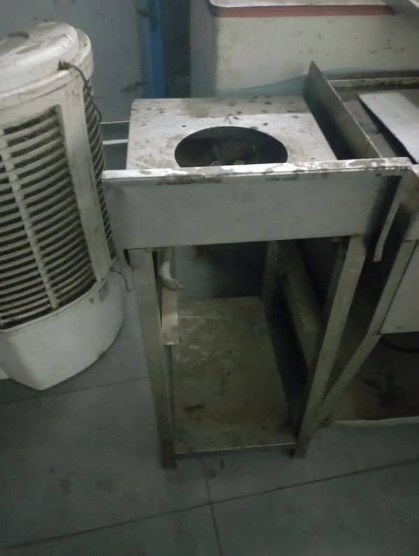 commercial stove 0