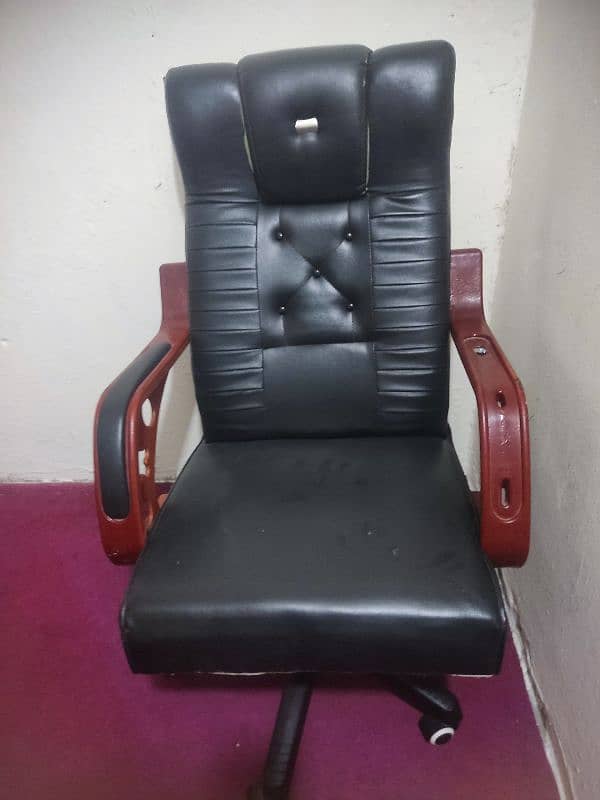 office front chairs only 1 month use 3