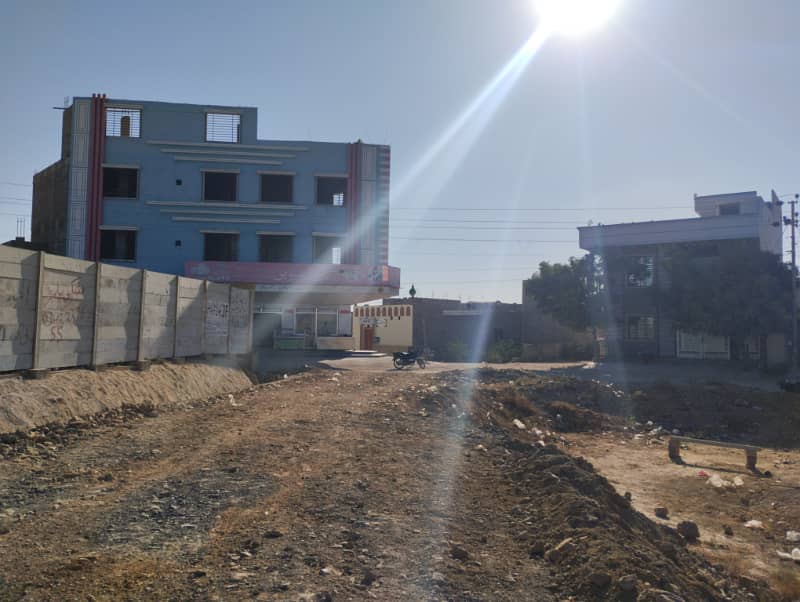 1000sy plot for sale in Ahsanabad 3