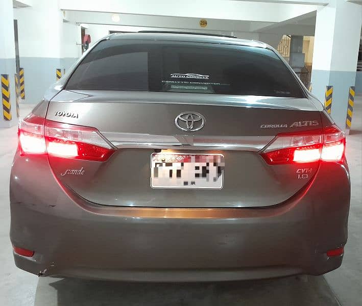 Toyota Altis Grande 2016 3