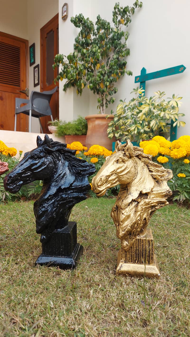 Antique Horse Decor Set 2