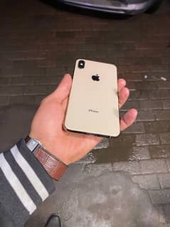 Iphone xs max 256 gb Pta Approved