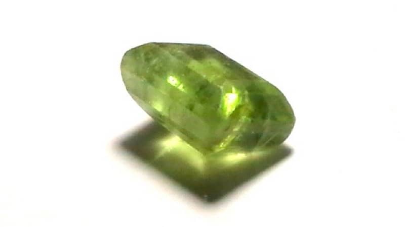 Peridot Stone / Natural Peridot Stone / Loose Gemstones / Zabarjad 1