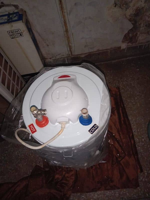 30 litter super Asia electric geyser for sale 2