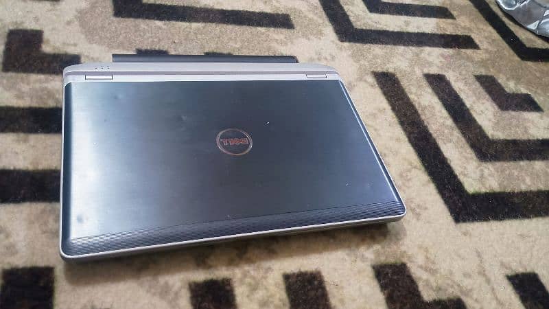 Dell latitude E6230 0