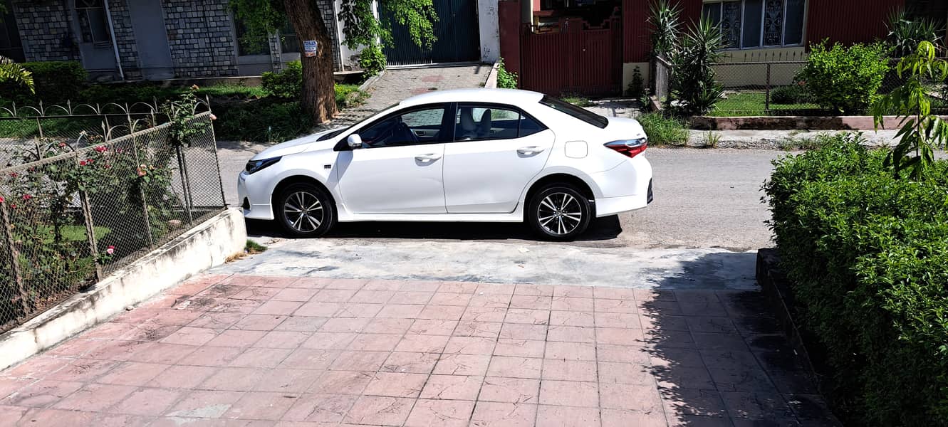 Toyota Corolla Altis X 2021 0