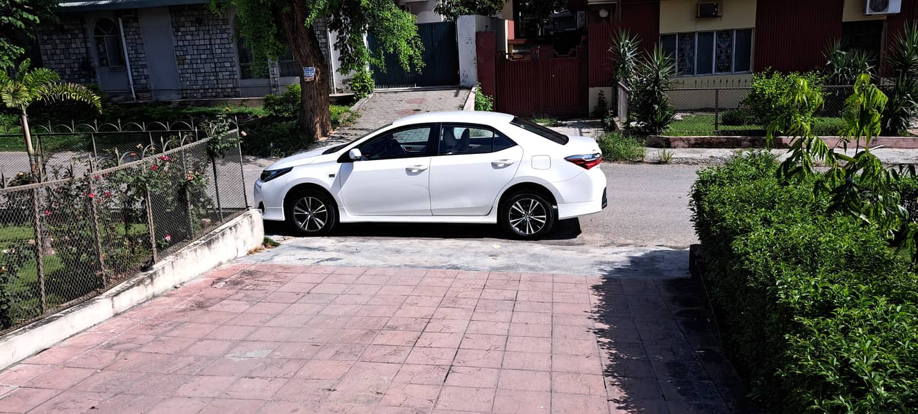 Toyota Corolla Altis X 2021 1