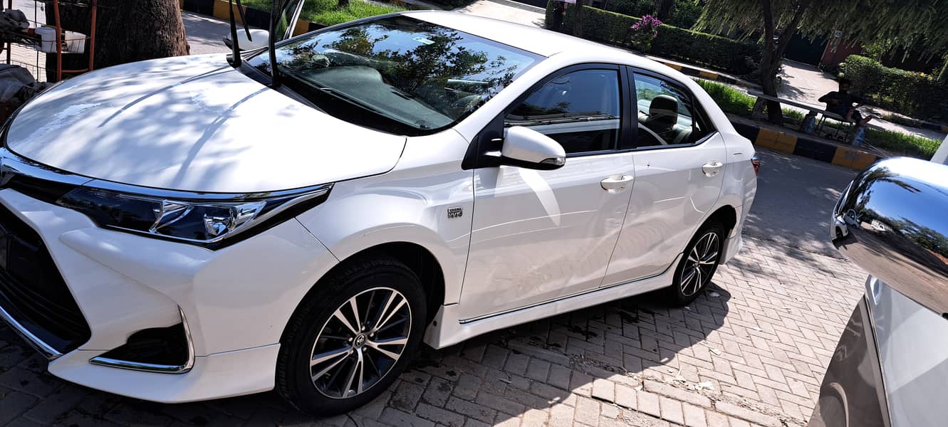 Toyota Corolla Altis X 2021 19