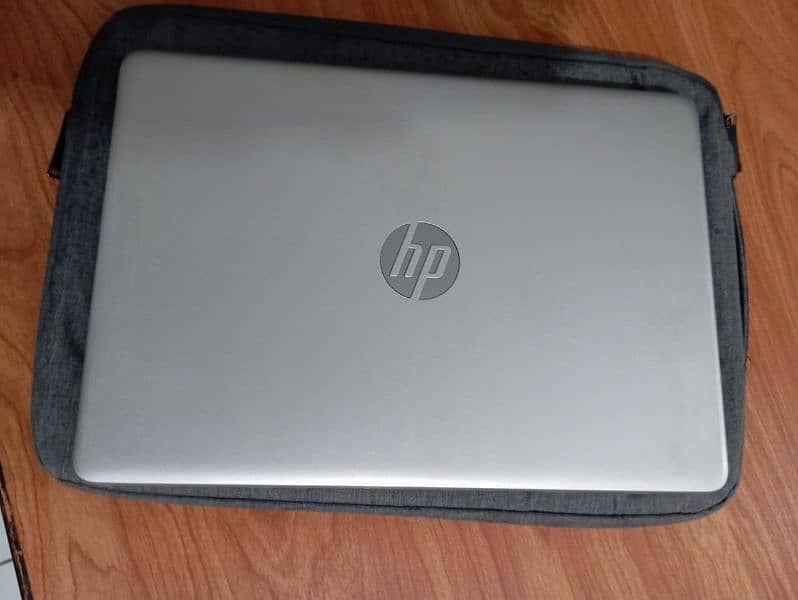 HP 250 core i3 8th generation 4