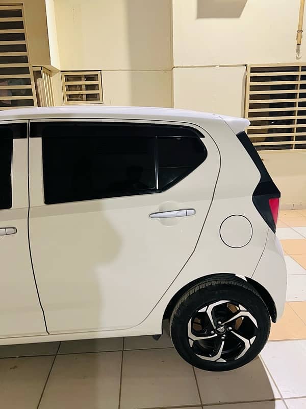 Daihatsu Mira 2018 5