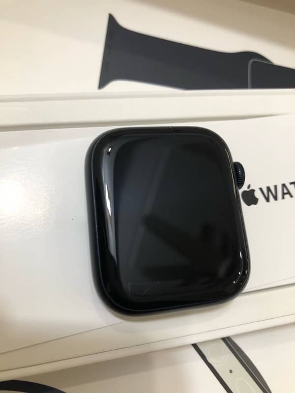 Apple Series 8 45mm Smart Watch 10