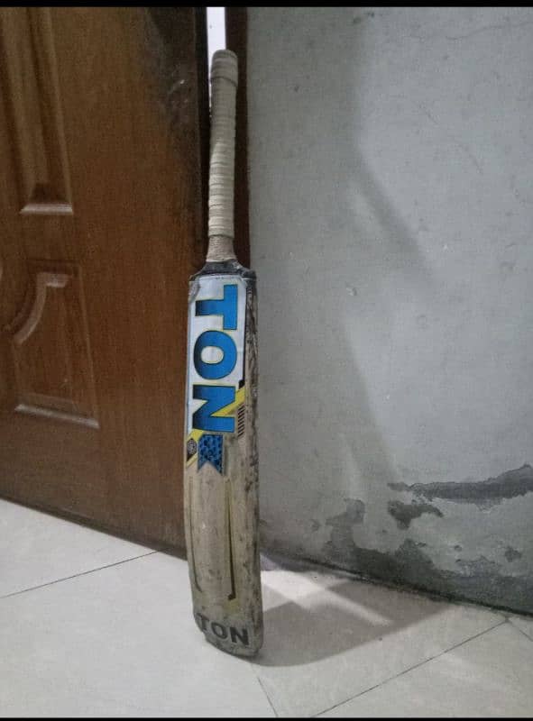 Hardball cricket in very low price. 7