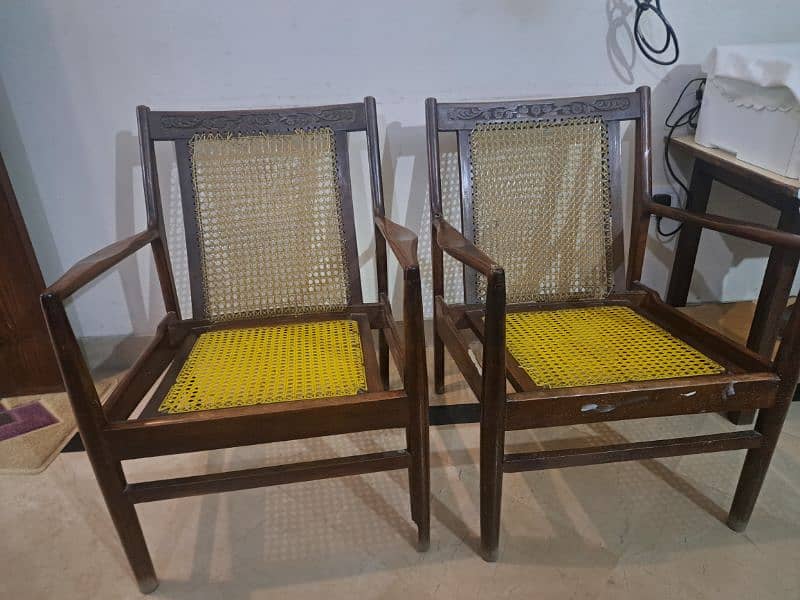 6 pure wooden Chairs with 1 Table for Sale 1