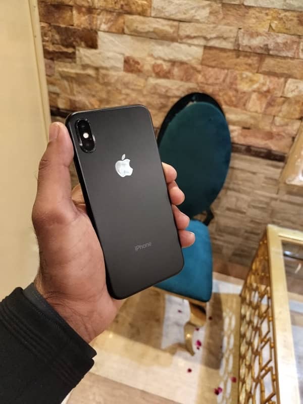 iPhone x 64GB PTA Urgent Sale 0