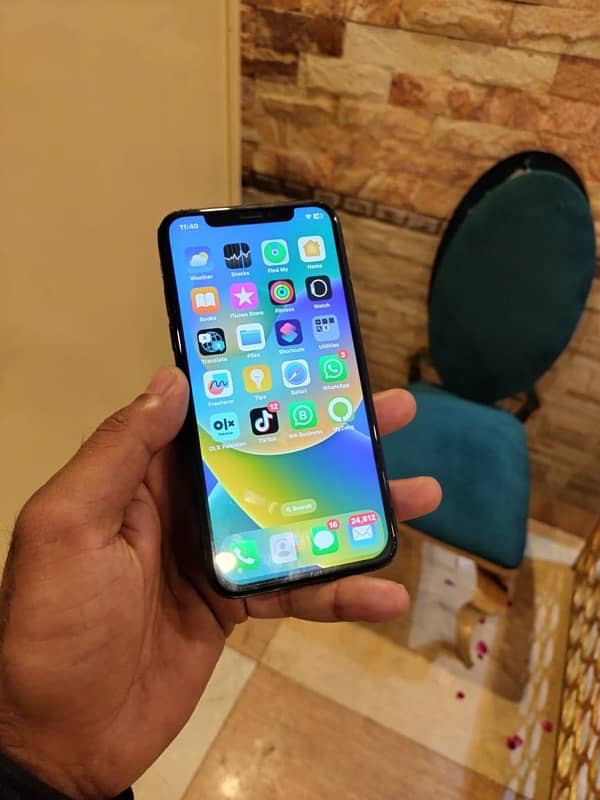 iPhone x 64GB PTA Urgent Sale 6