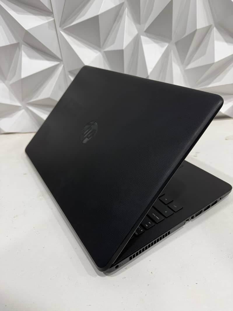 HP NoteBook 15 | Core i5 8th Gen | TechWorld 0