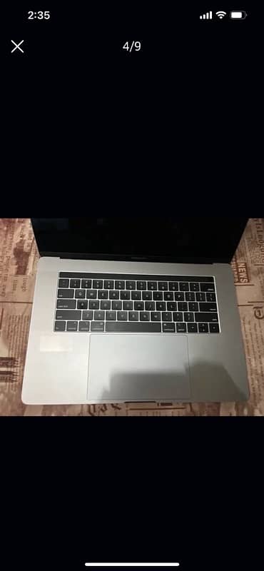 MacBook Pro 17 inch 16GB 512GB 10/9.5 Condition 4