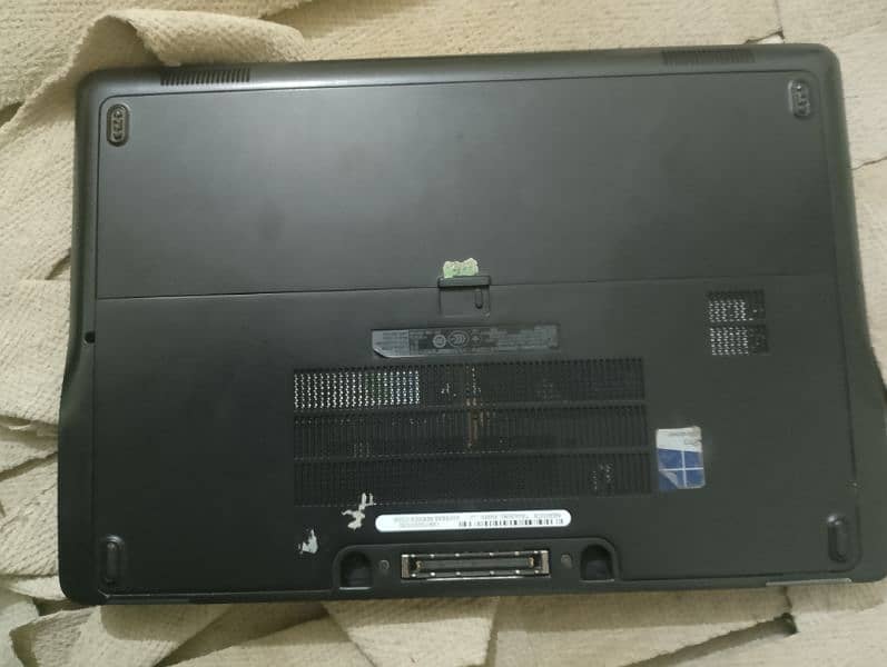 Dell latitude e 7250 8GB RAM 128GB M2 1