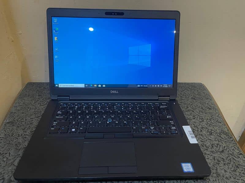 Dell Latitude 5490 i7 8th generation Quad Core Laptop Touch Display 1