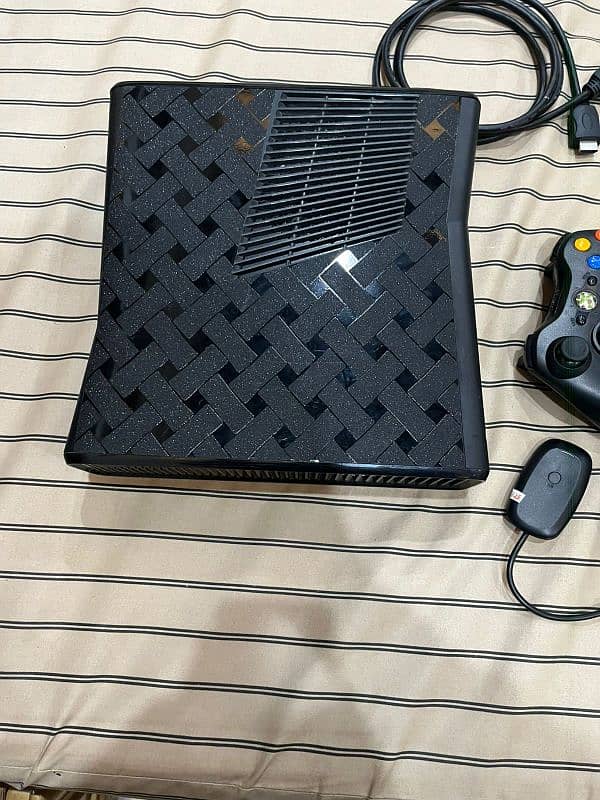 xbox 360 in New condition 4