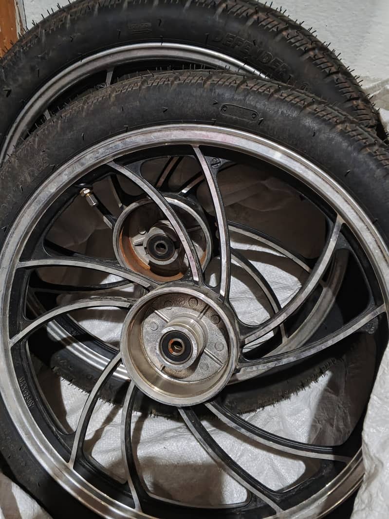 CD 70 New allow rims with tubes less tyre for sale 0