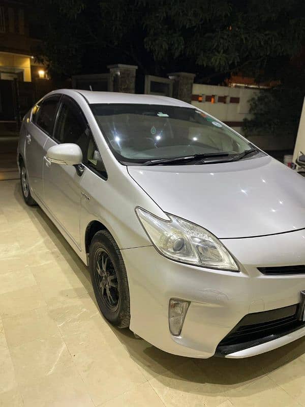 Toyota Prius 2013 4