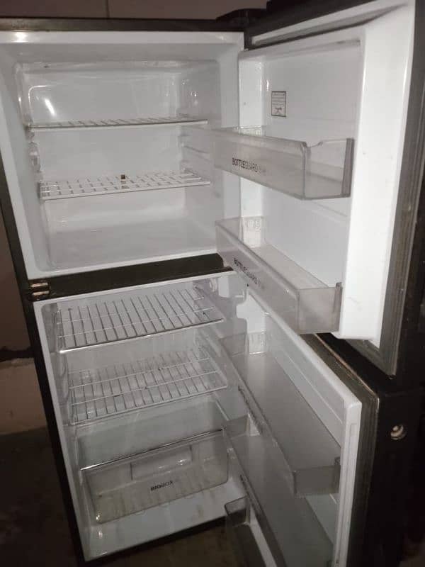 AC DC fridge or li8 3