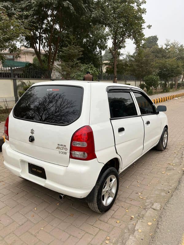 Suzuki Alto 2011 4