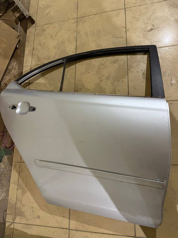 TOYOTA PREMIO  SIDE DOORS 2005-7 5