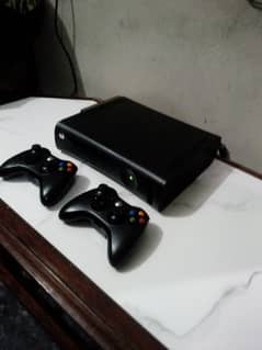 Xbox 360 with 100 games