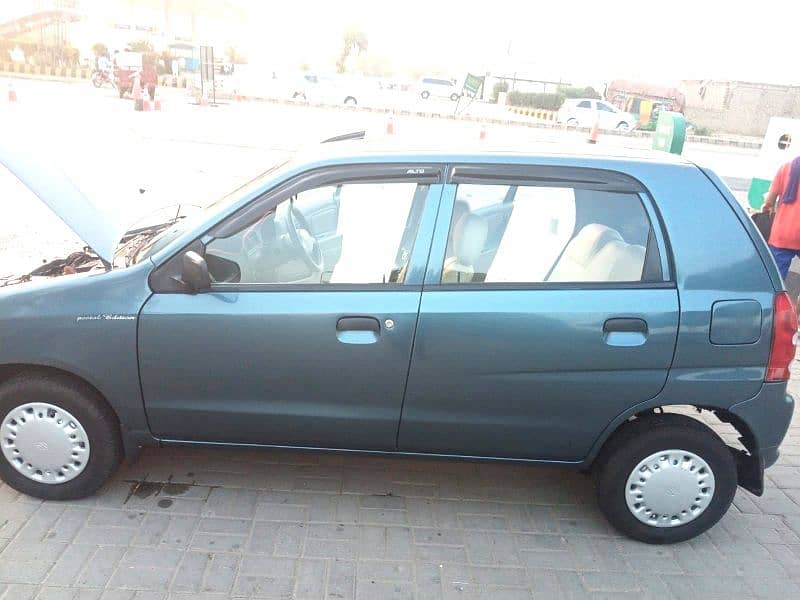 Suzuki Alto 2010 3