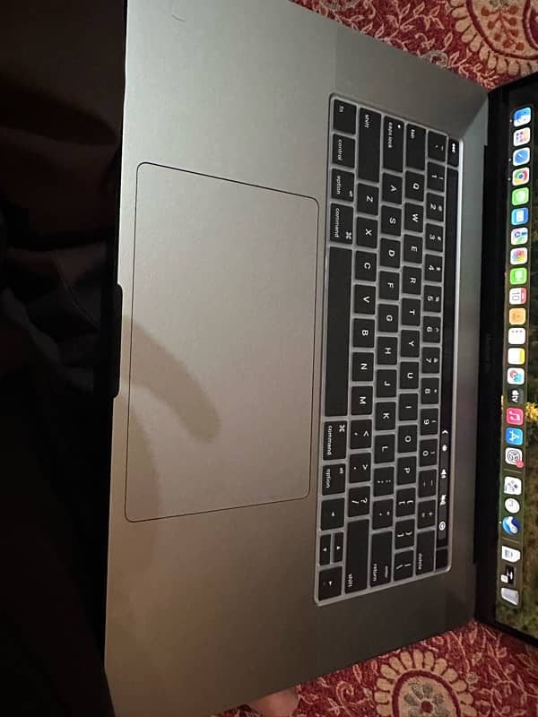 Apple Macbook Pro 2019 15.4inch 0