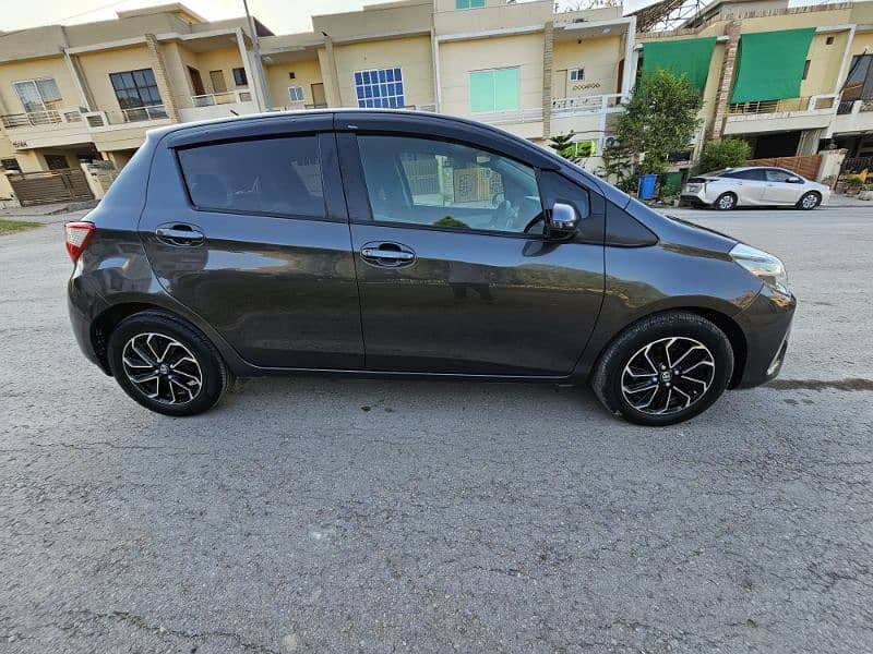 Toyota Vitz 2018 9