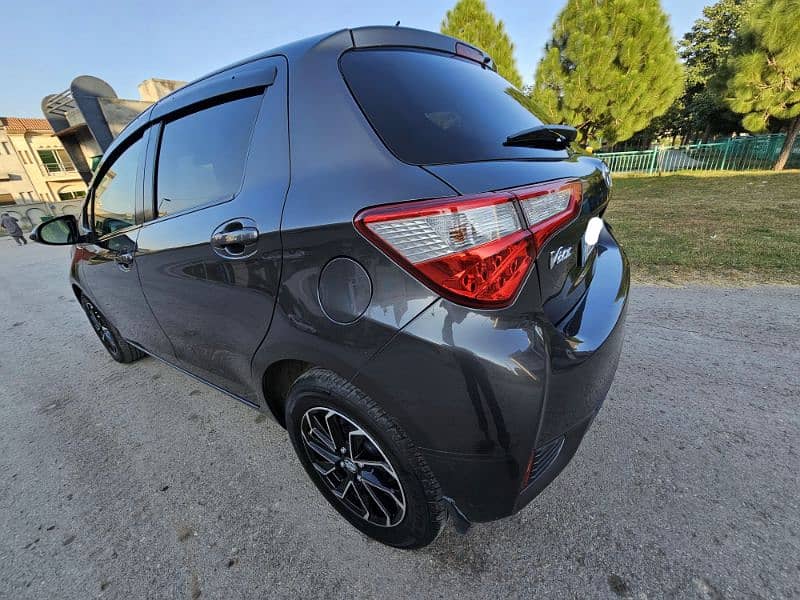 Toyota Vitz 2018 12