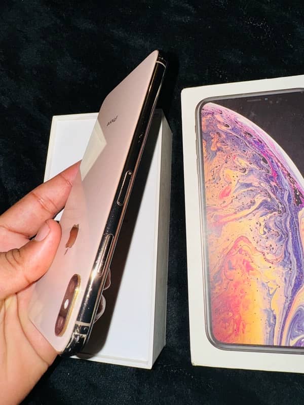 Iphone xs max 64gb PTA Approved 3