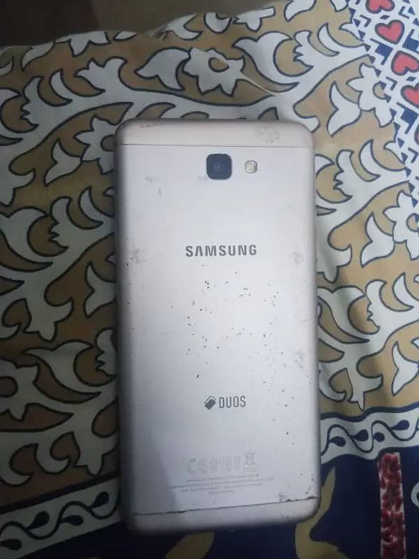 Samsung Mobile J7 4