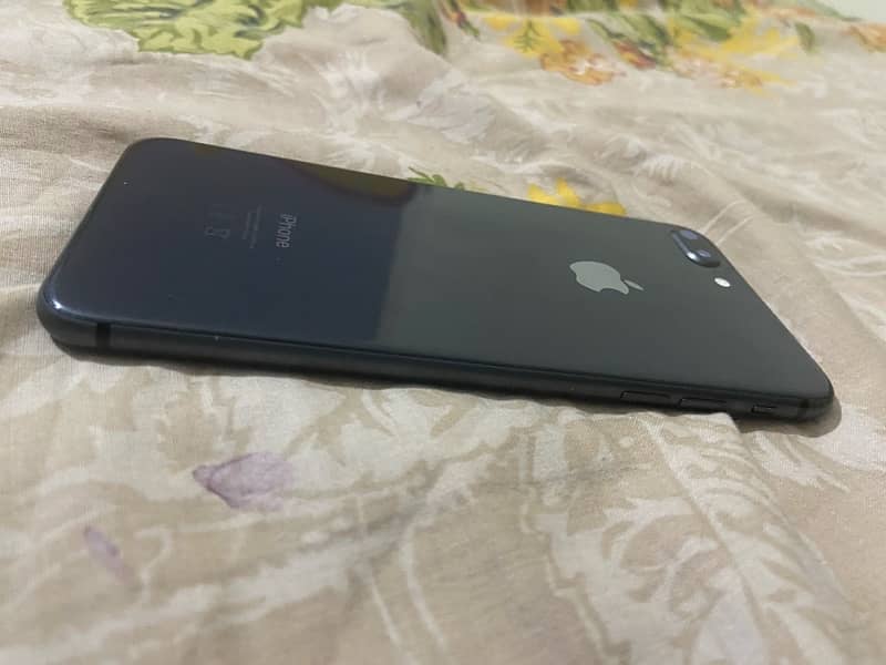 iPhone 8 Plus black colour glass back 1