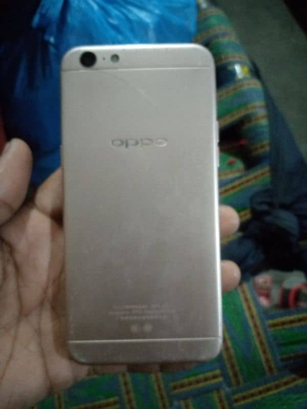 oppo A57 kit only 3 gb ram 32gb memory 3500 mAh battery 0