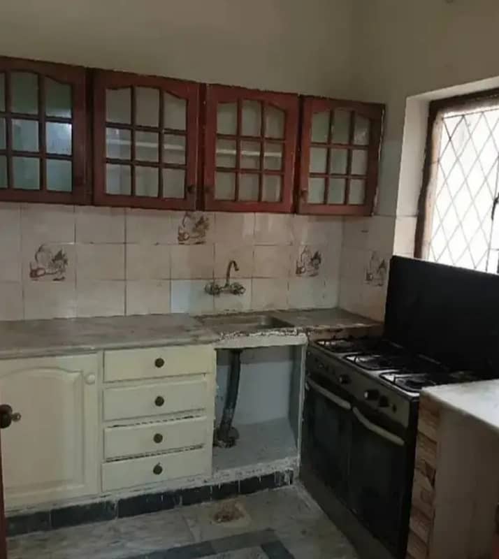 8 Marla Upper Portion For Rent Marble Floor G-11 7