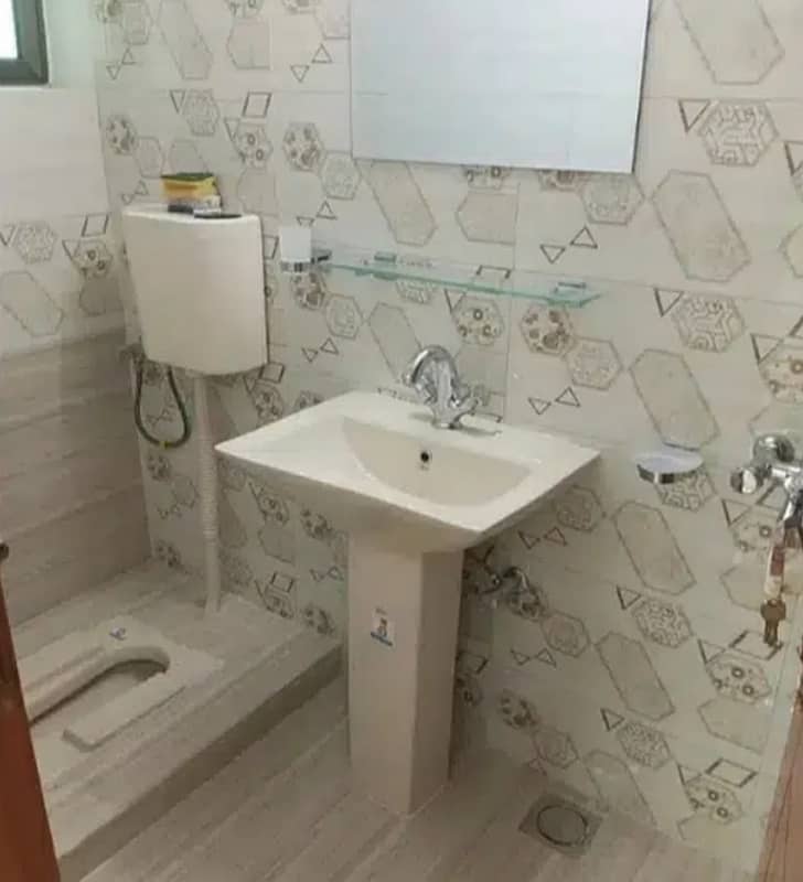 Fully Renovated Tile Floor Flat PHA C-Type G-11/4 13